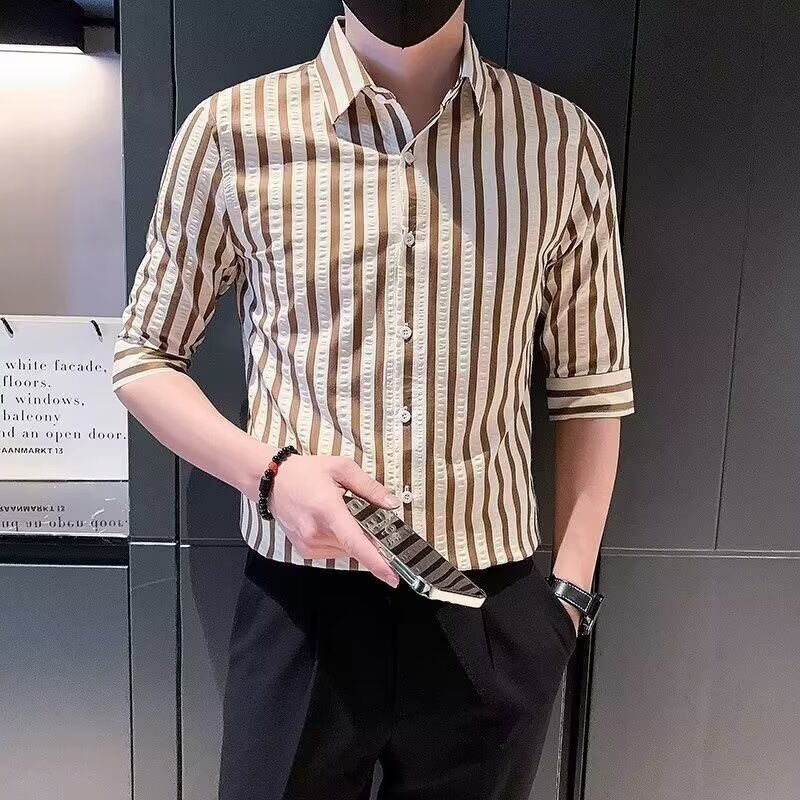 黄色