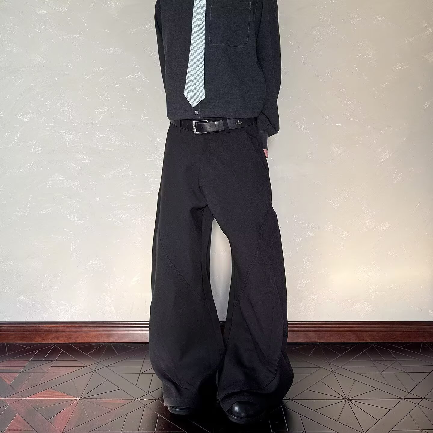 2026春季小众解构廓形灰色弯刀西裤cleanfit显瘦拖地阔腿裤男女款