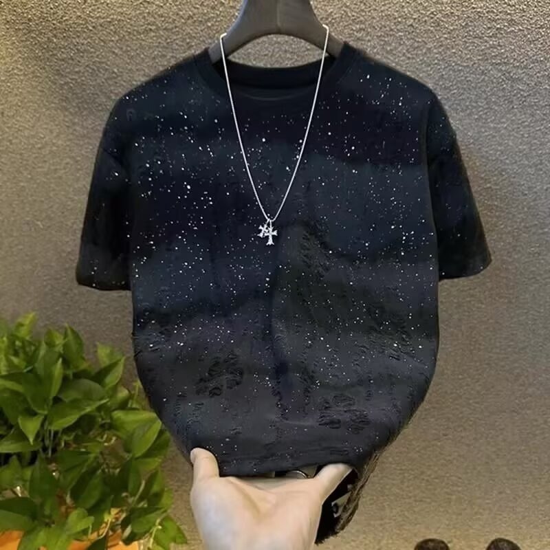 黑色