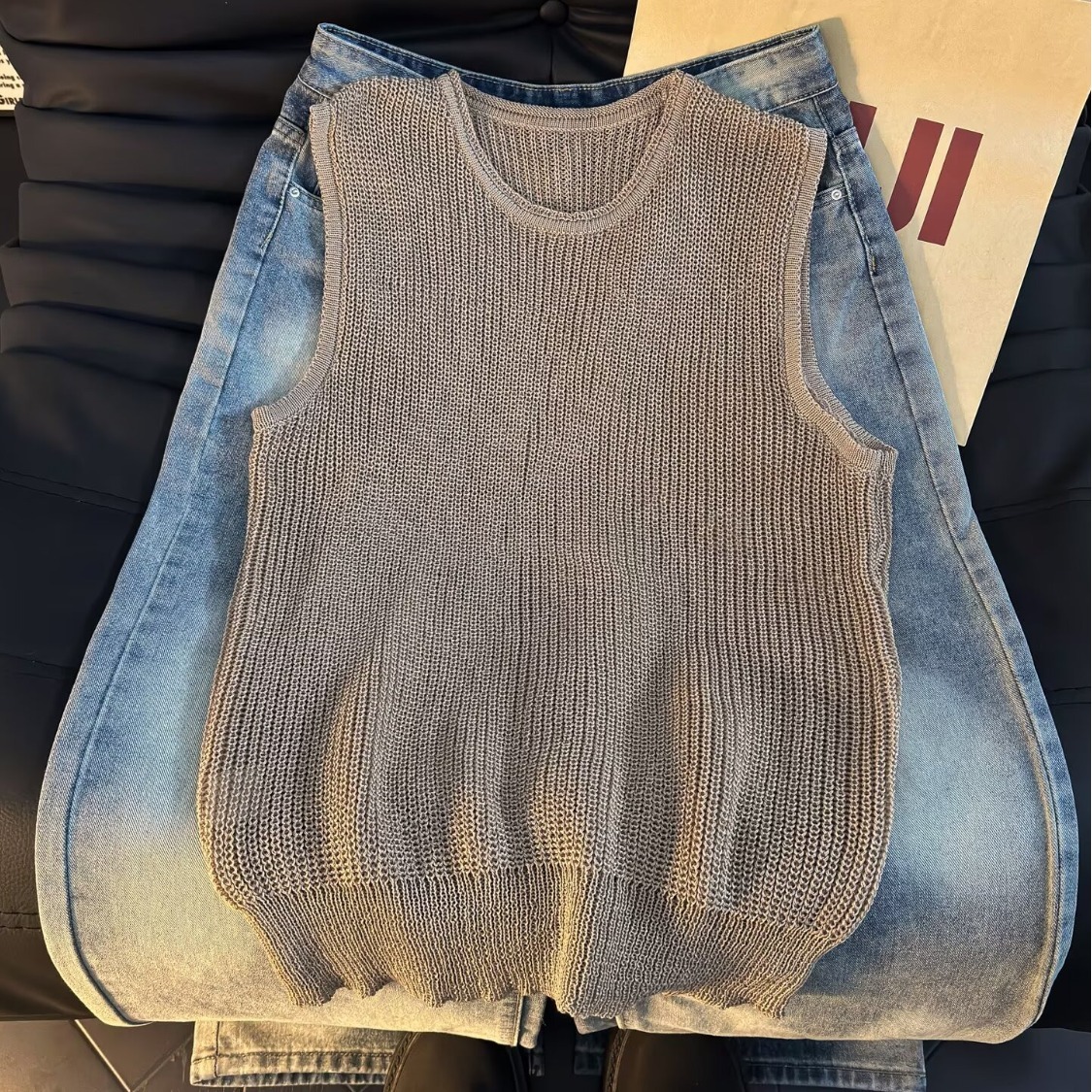 2026新款镂空针织马甲女设计感小众无袖背心设计感气质度假风罩衫